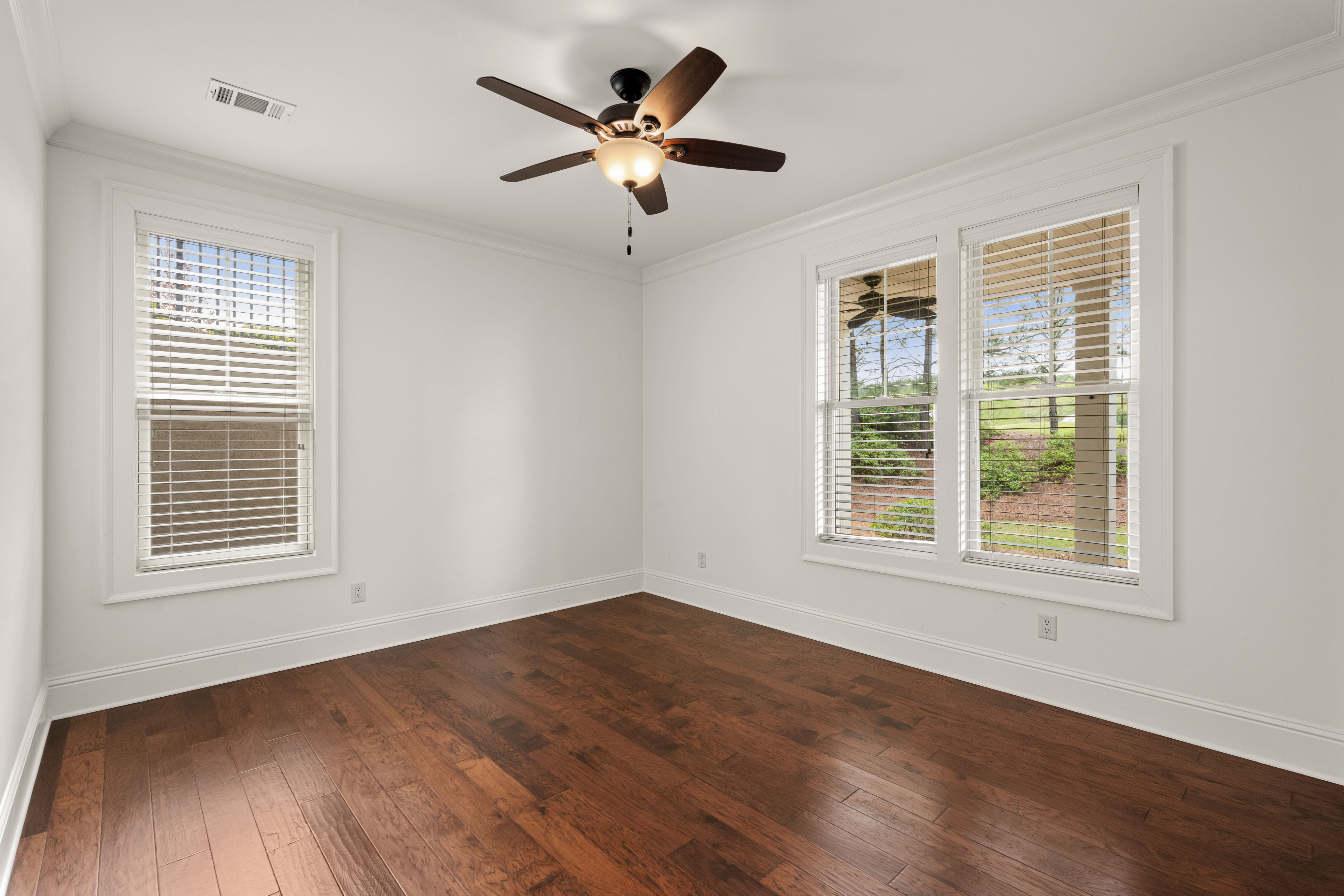1080 Club Pointe Circle image 30
